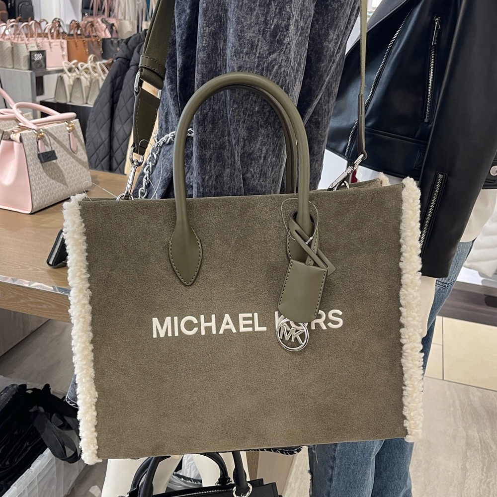 MICHAEL KORS Mirella Medium Suede and Faux Shearling Tote Bag
Olive 
NWT - Picture 13 of 16